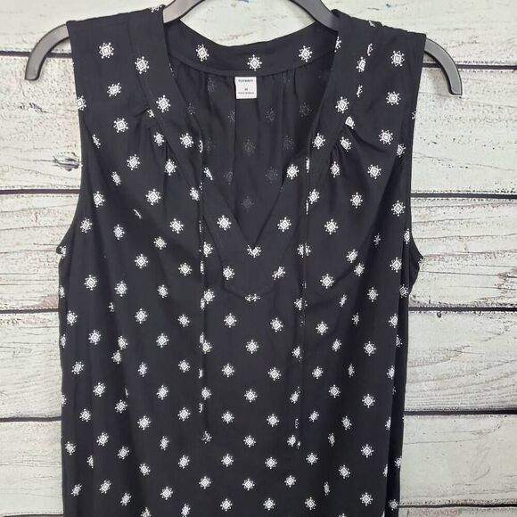 Old Navy Medium Black Floral Dress - Picture 2 of 7